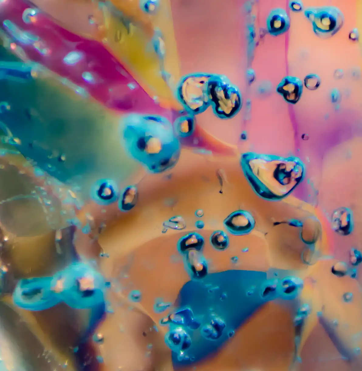 eau astronomie art, cristal observation étoiles, perspective cosmique eau, science poésie Description : Tel un télescope liquide tourné vers l'infini, ce cristal d'eau regarde les étoiles, miroir où se reflète notre soif éternelle de comprendre l'univers.